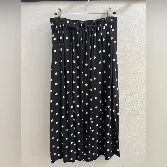 Old Navy | Polka Dot Midi Skirt - Picture 2 of 3